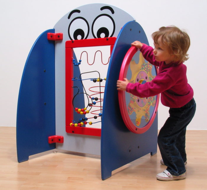 Funny Face Activity Station