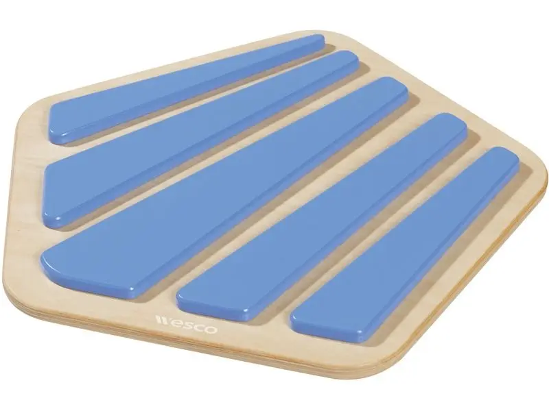 wooden tiles kit used for children to build balance paths and coordination challenges